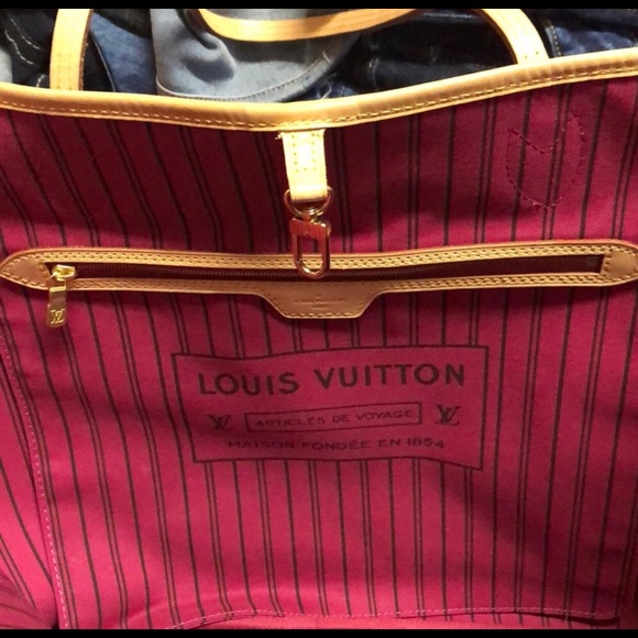 ❗️TRADED ❗️Louis Vuitton GM Neverfull Monogram - Picture 5 of 8